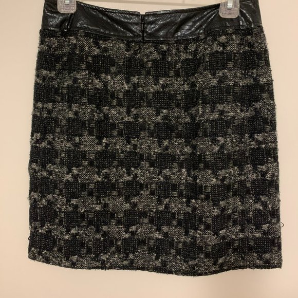 Jacquard lined mini skirt by Tory Burch - Picture 2 of 4